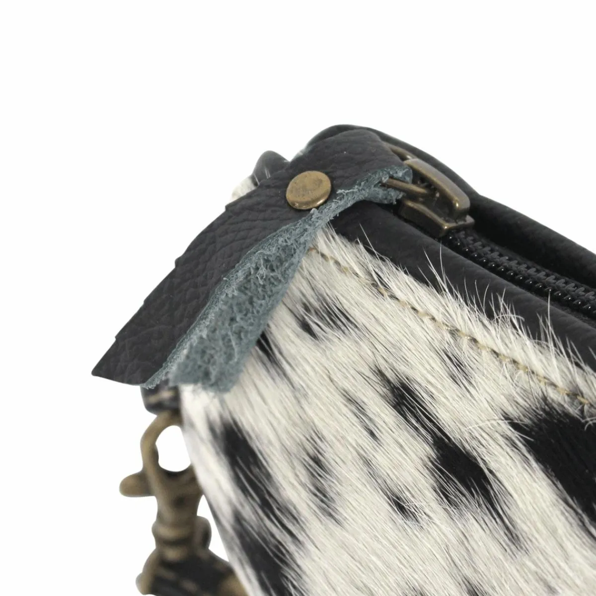 Made in Meubles Pochette en cuir et peau de vache, noir et blanc