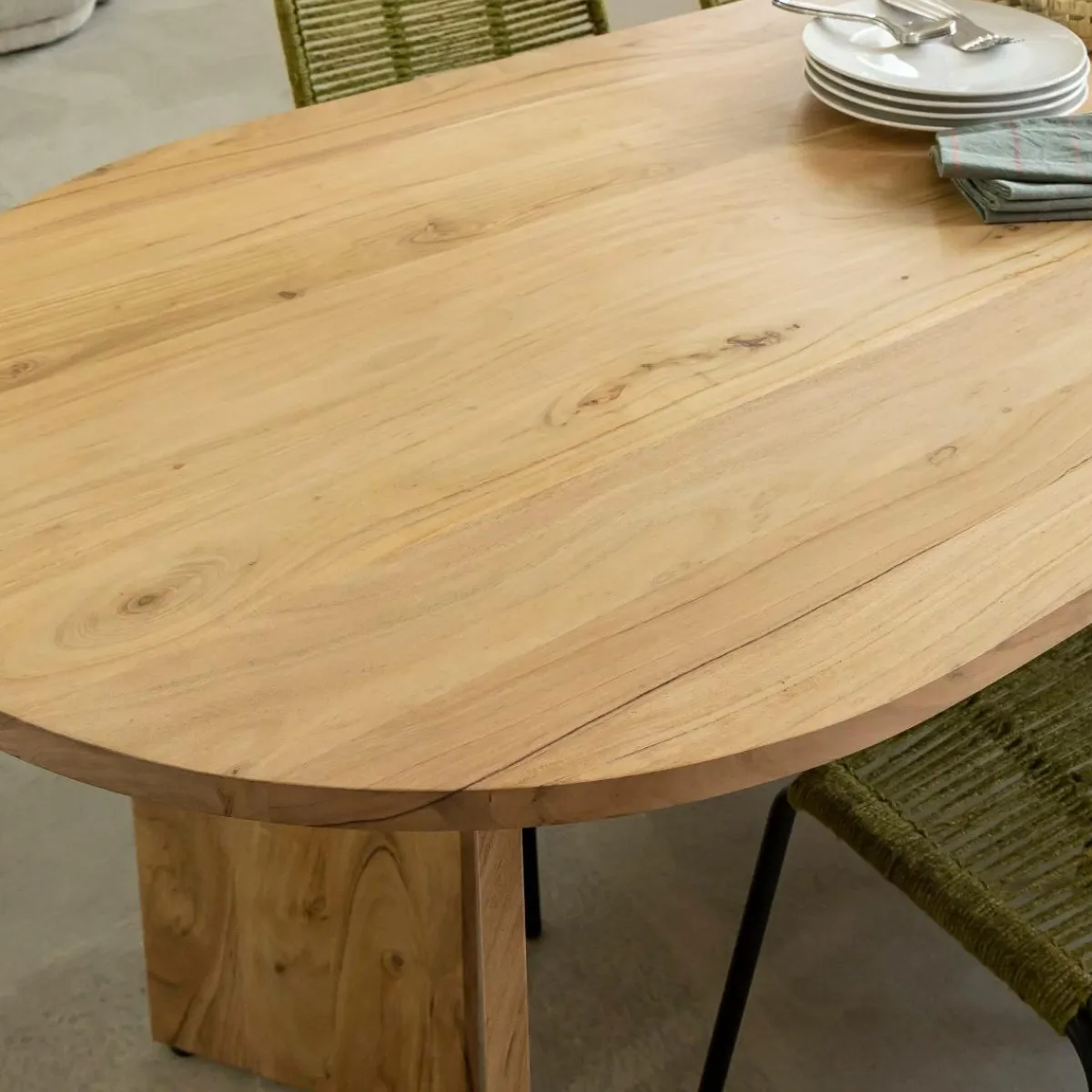 Made in Meubles Table à manger ovale en bois d'acacia Elwen