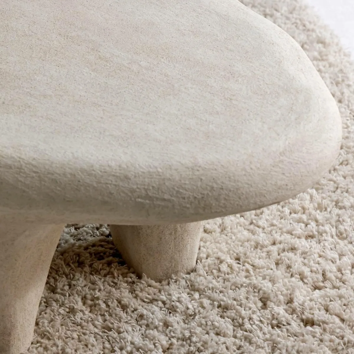 Made in Meubles Table basse blanche en bois effet béton Danaé