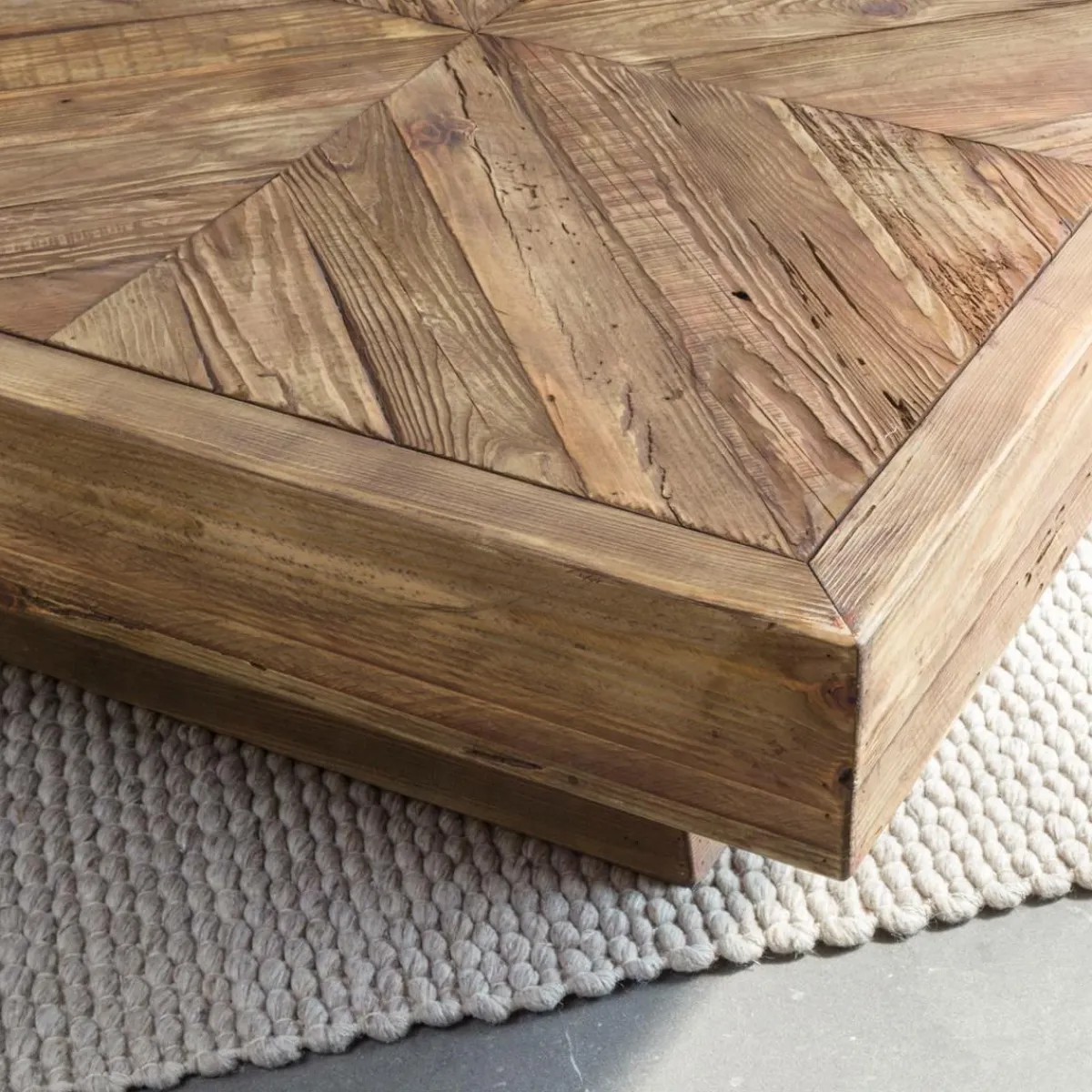 Made in Meubles Table basse carrée en bois recyclé Blaise