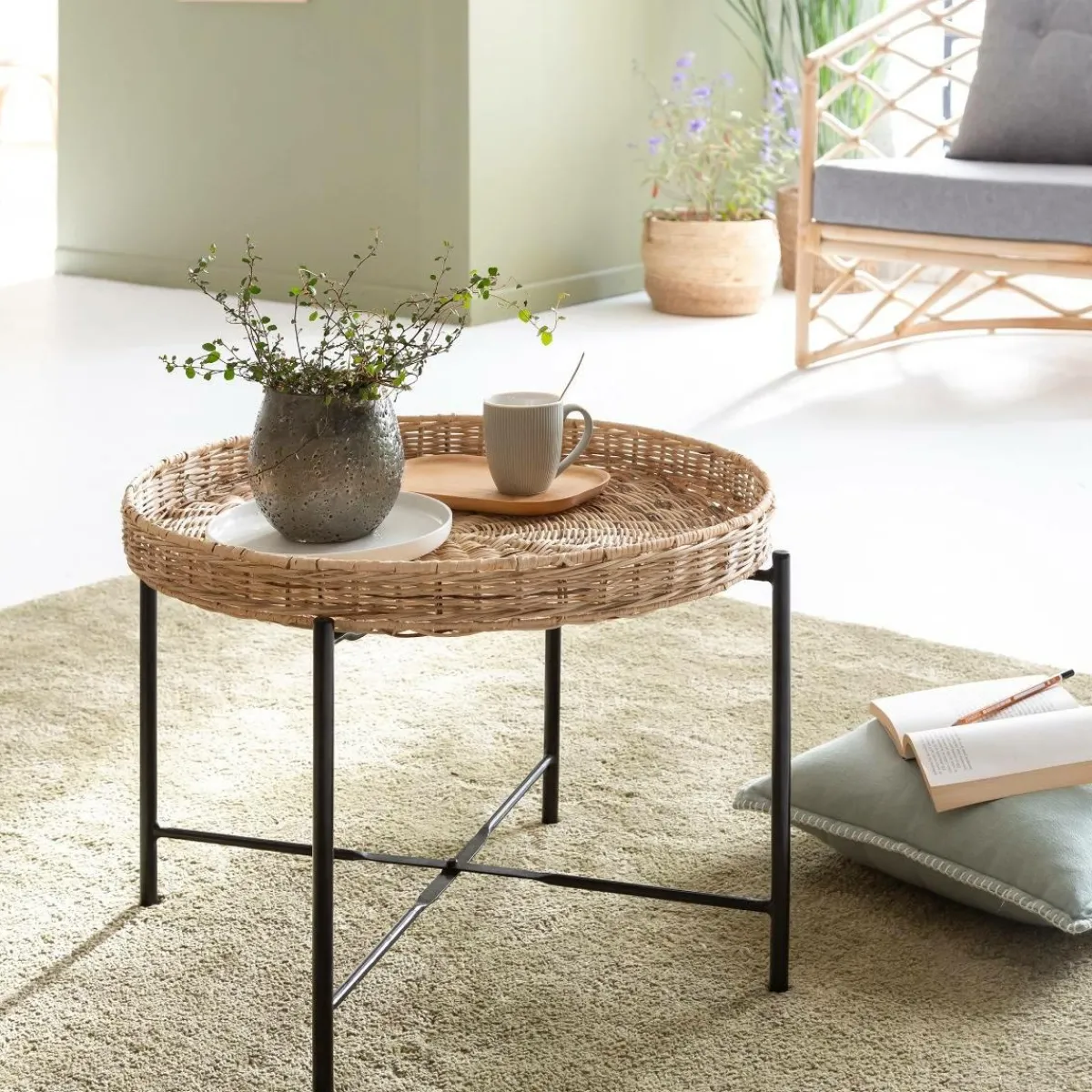 Made in Meubles Table basse en rotin et métal Julie