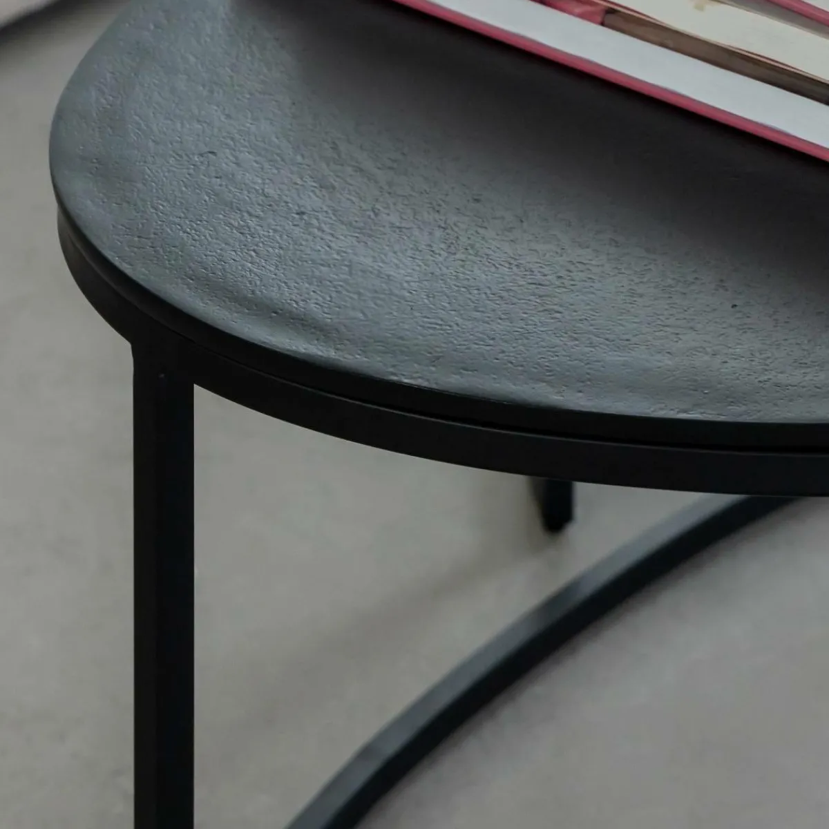 Made in Meubles Table basse gigogne en aluminium doré et métal noir Victoria