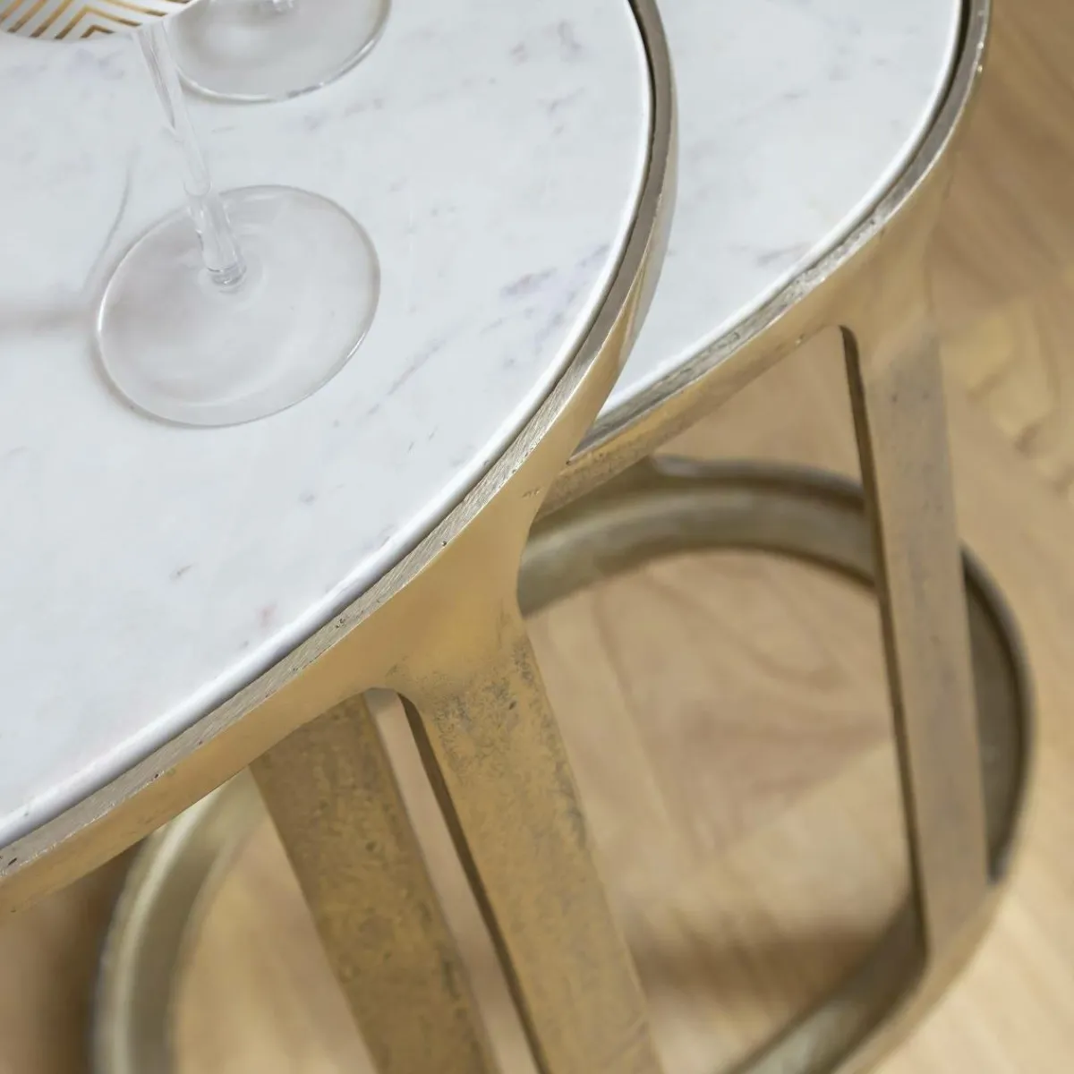 Made in Meubles Table basse gigogne en marbre et aluminium Ruben