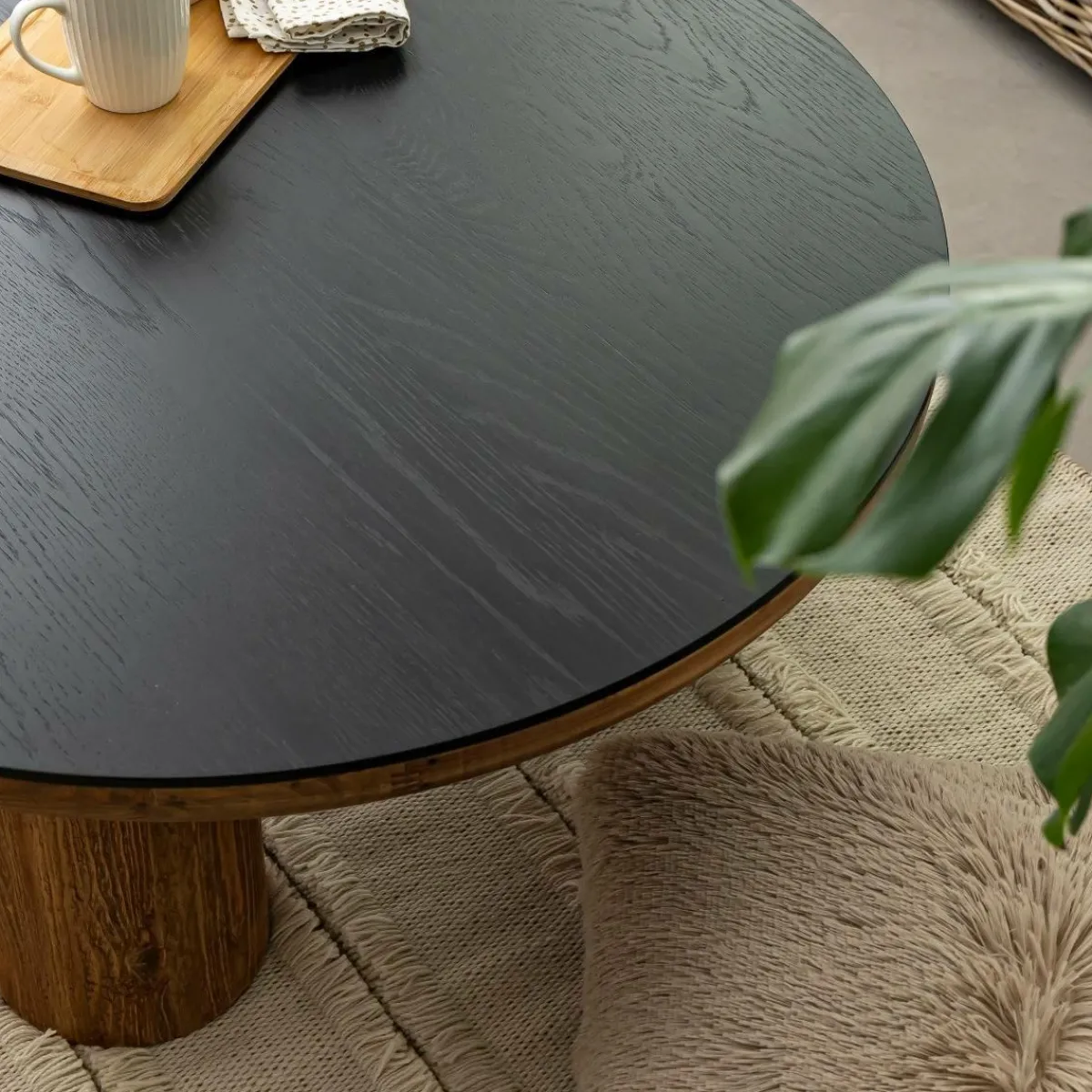 Made in Meubles Table basse ronde en pin recyclé Constance