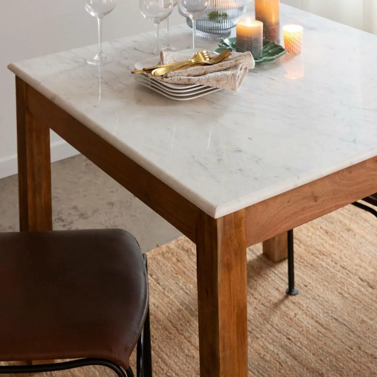 Made in Meubles Table à manger carrée en bois d'acacia et marbre Arthuro