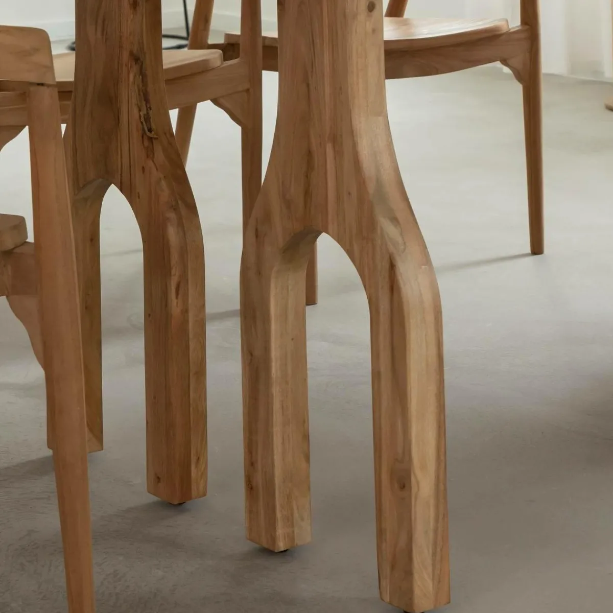 Made in Meubles Table à manger en bois d'Acacia Anaé