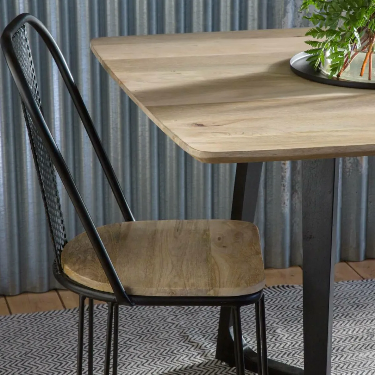 Made in Meubles Table à manger en bois de manguier Suzon