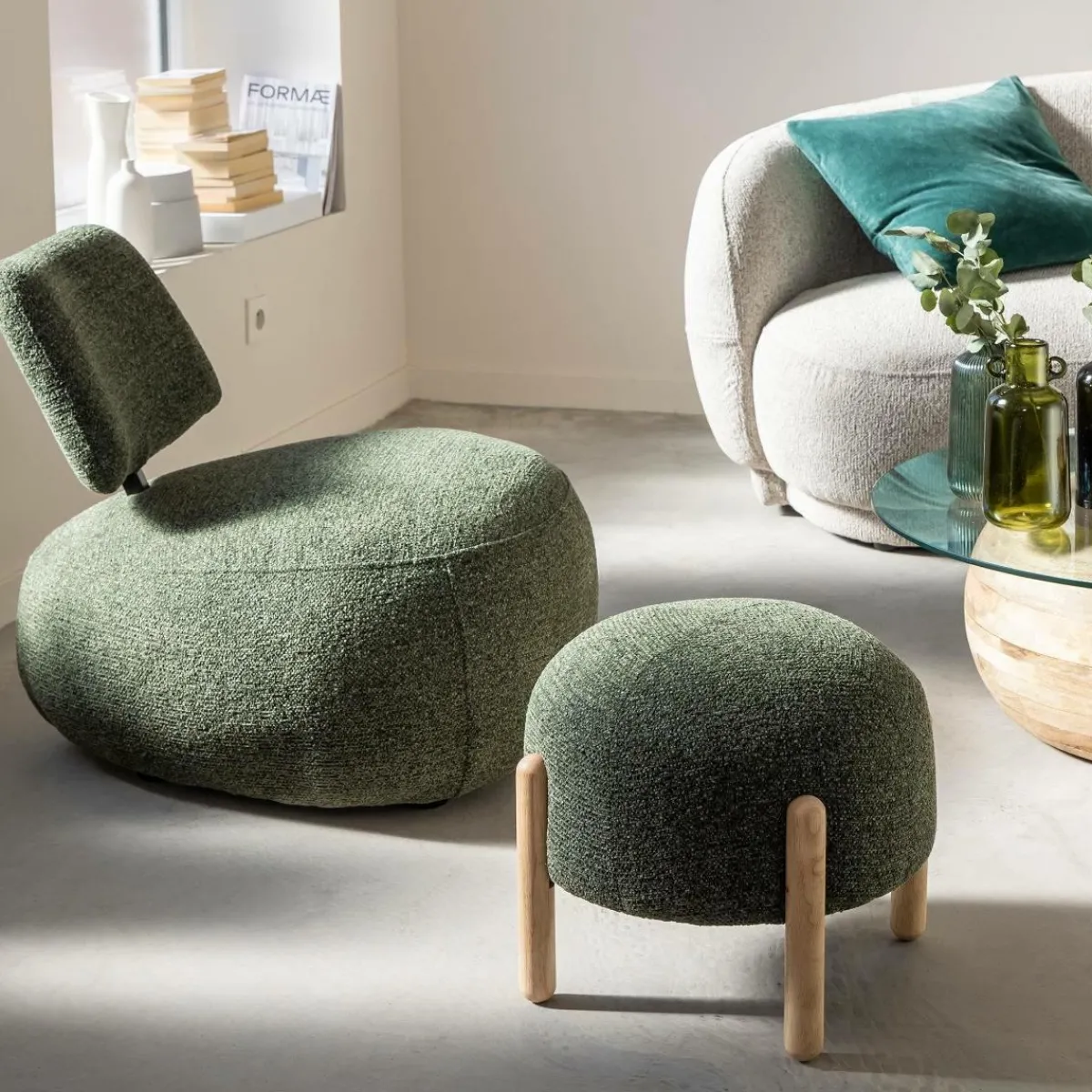 Made in Meubles Tabouret en tissu bouclette Nério