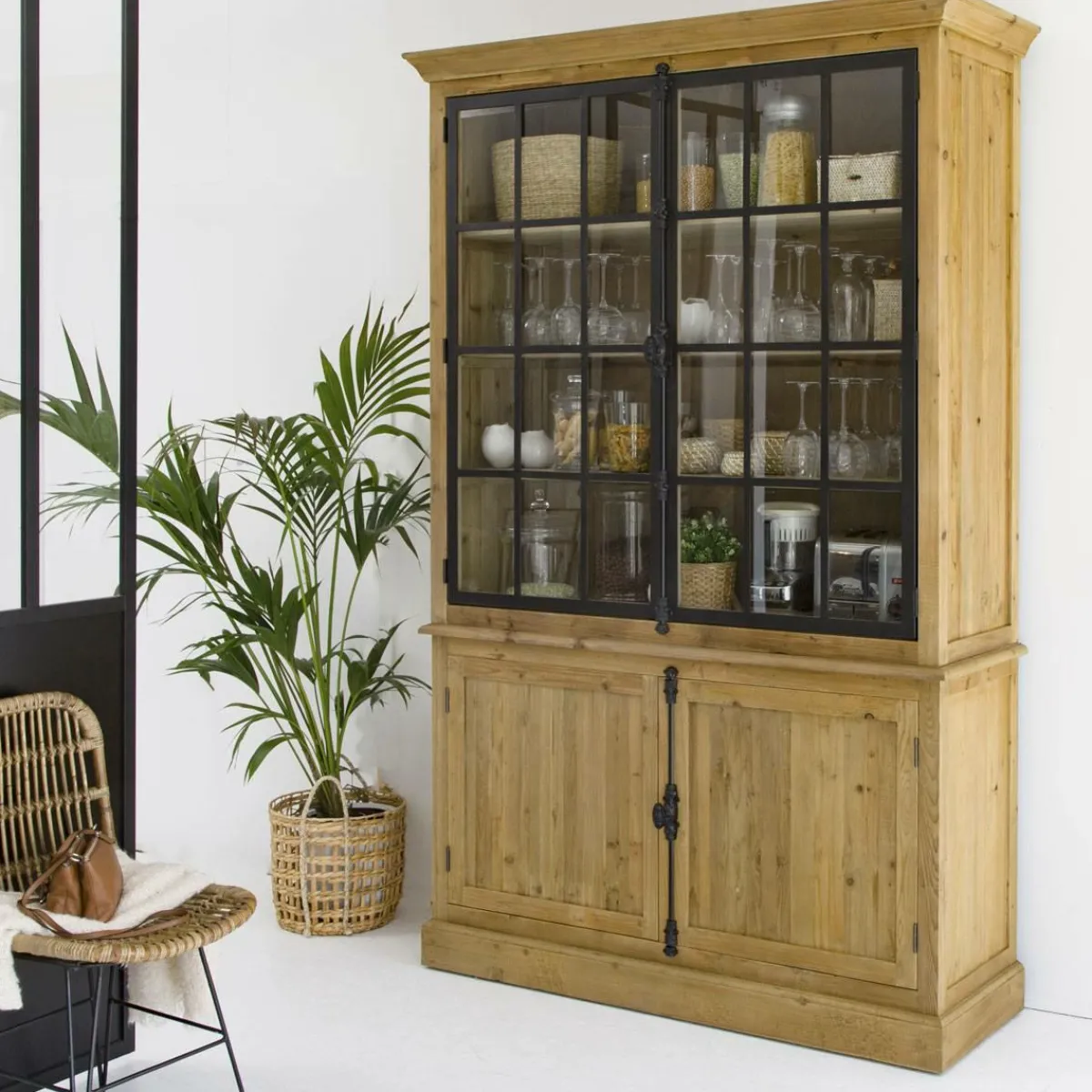 Made in Meubles Vaisselier en bois recyclé Garance