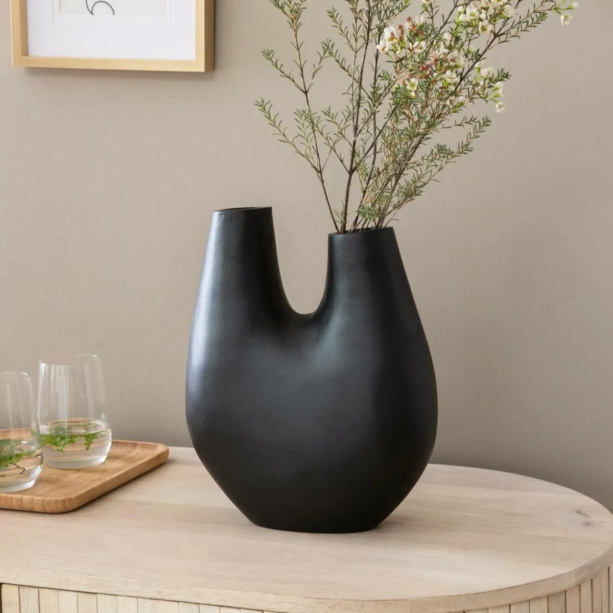 Made in Meubles Vase noir 2 tiges en aluminium Tulipa