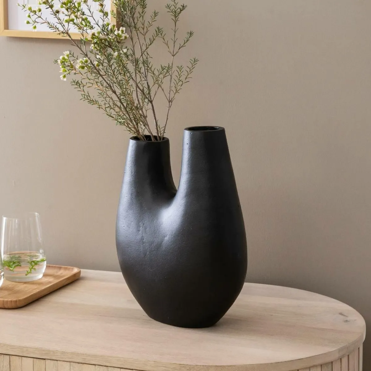 Made in Meubles Vase noir 2 tiges en aluminium Tulipa