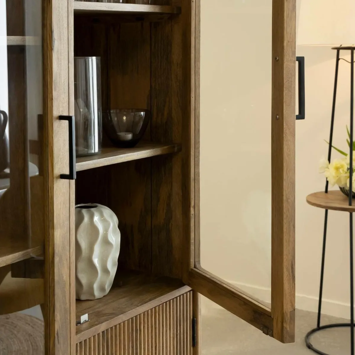 Made in Meubles Vitrine Haute en bois de de manguier Joy