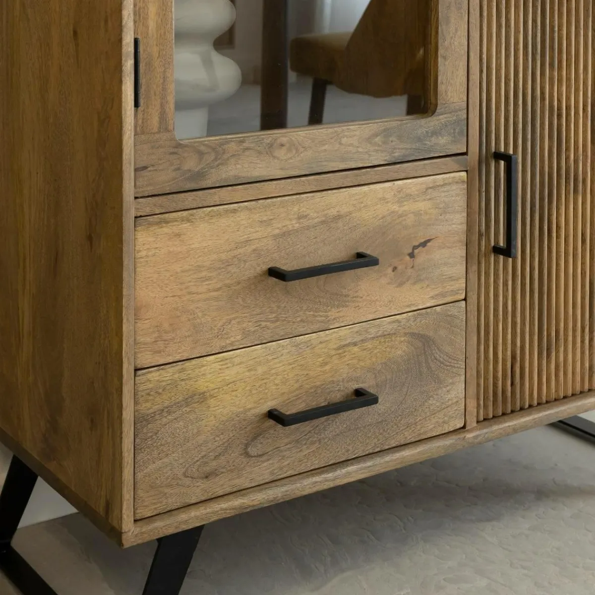 Made in Meubles Vitrine Haute en bois de de manguier Joy