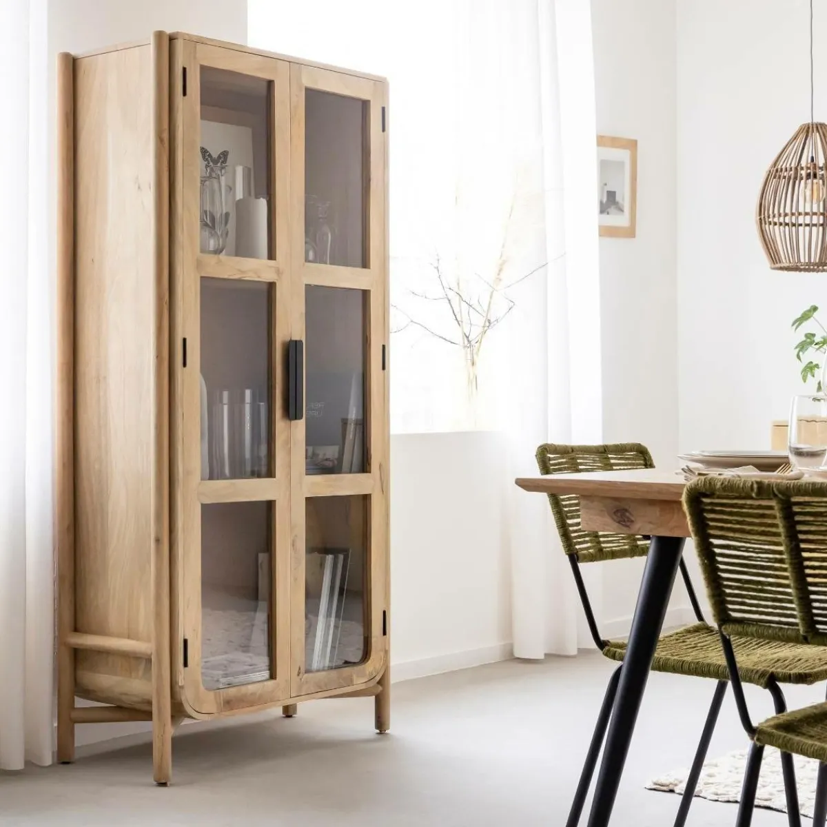 Made in Meubles Vitrine haute en bois de manguier Nova